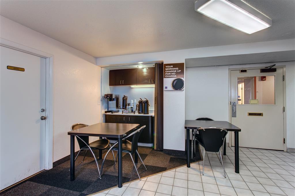 Surestay Hotel By Best Western Луистън Интериор снимка