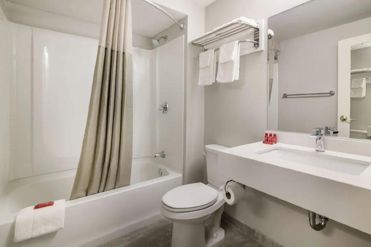 Surestay Hotel By Best Western Луистън Екстериор снимка
